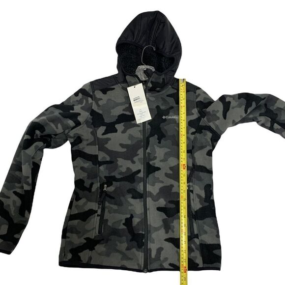 𝅺NWT Columbia Grey Camo Print Hooded Fleece Sweater - Picture 7 of 9